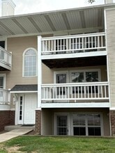 Building Photo - 117 Fieldcrest St