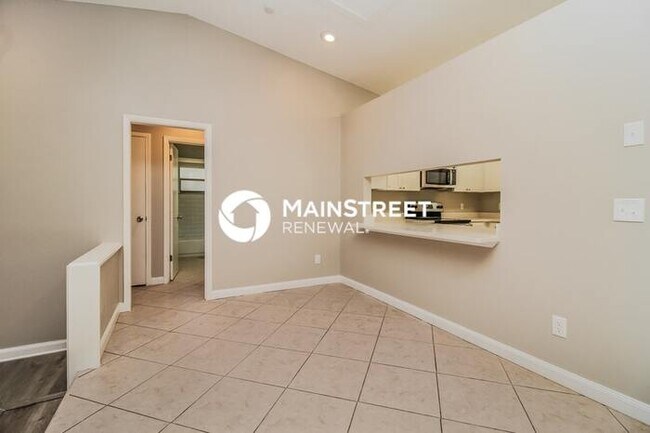Foto del edificio - 3 Bedroom Pet-Friendly Home in LONGWOOD, F...