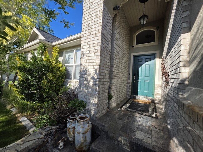 Foto del edificio - 5672 Ketch Ln