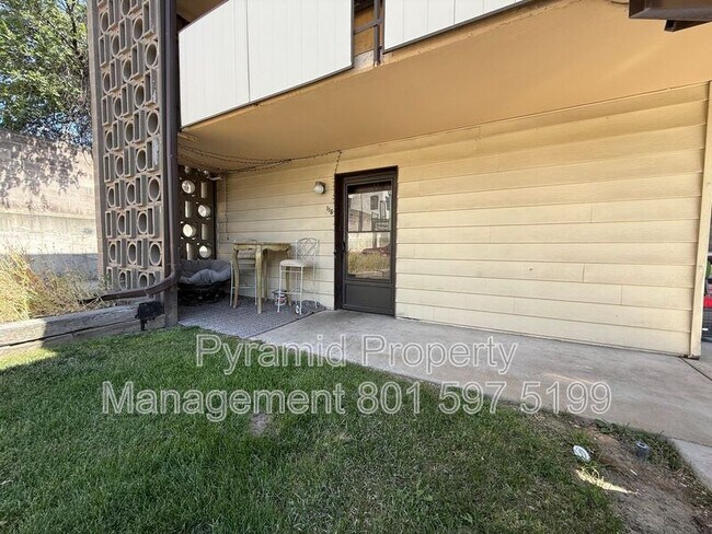 Foto del edificio - 1555 E 3900 S