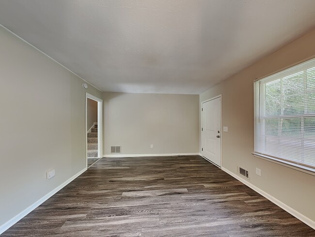 Building Photo - 5992 Monterey Dr