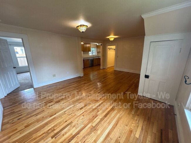Building Photo - 1405 Halleck St