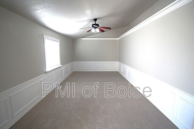 Foto del edificio - 78 S Chase St