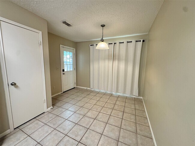 Foto del edificio - 11 Cottage Grove Pl