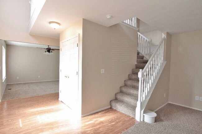 Building Photo - 95 Counsel Ct