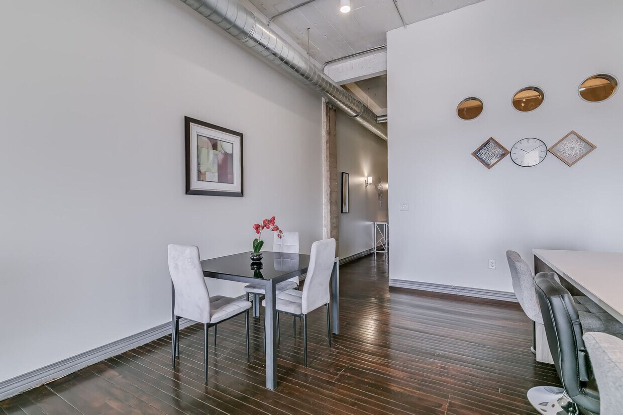 Foto principal - 500 S Ervay St
