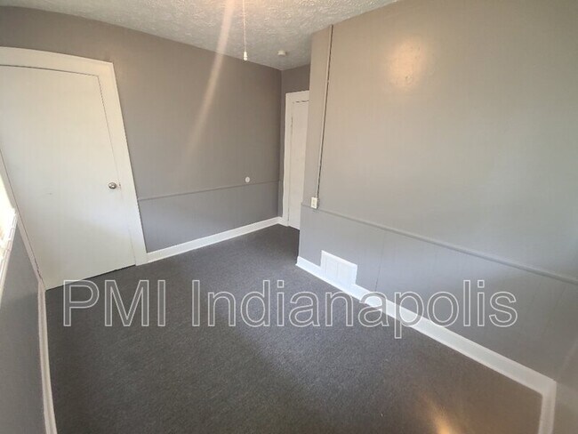 Foto del edificio - 41 N Denny St