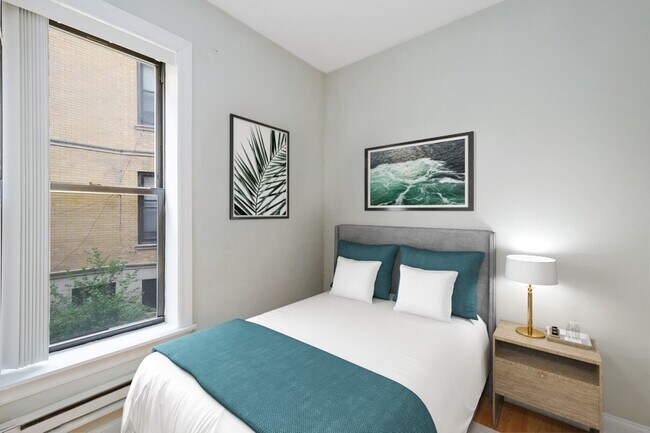 Foto del edificio - 1226 N Dearborn St