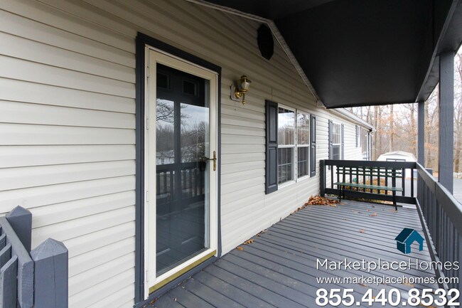 Building Photo - 225 W Ridge Rd