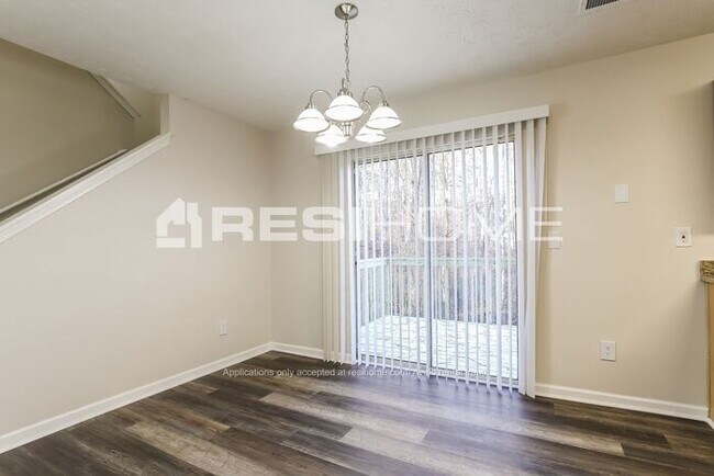 Building Photo - Welcome Home! Get 1 month FREE RENT when y...
