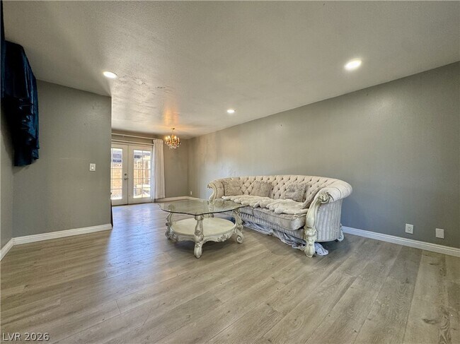 Foto del edificio - 6224 Meadow Haven Ln