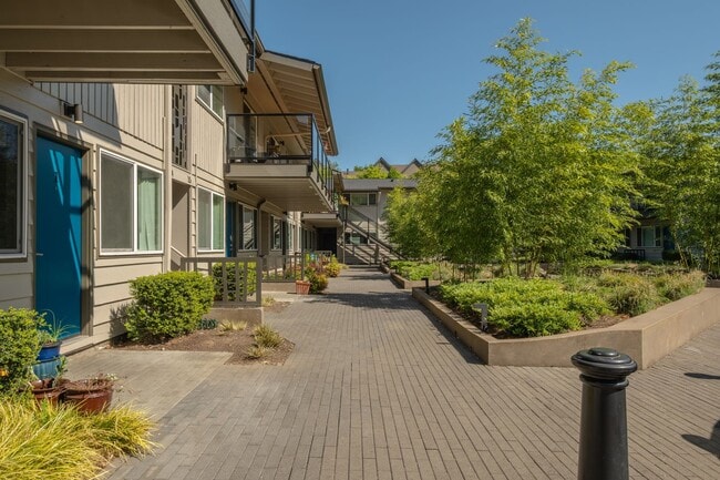 Interior Photo - Uptown at Lake Oswego