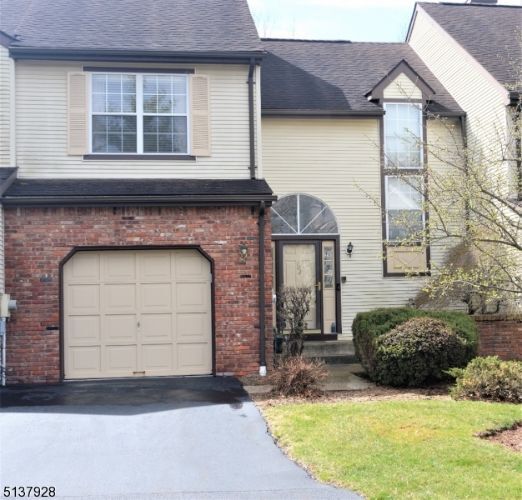 Primary Photo - 102 Porter Way E