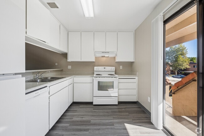 Interior Photo - Venetian Park Apartments