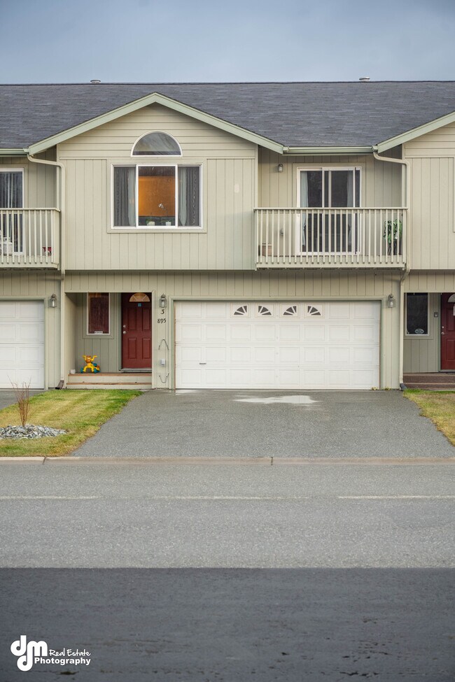 Foto del edificio - 895 E Susitna Dr