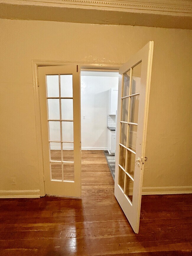 Foto del edificio - 1523 N McCadden Pl