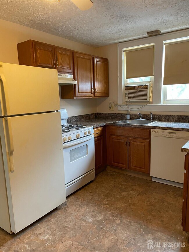 Foto del edificio - 549 Main St