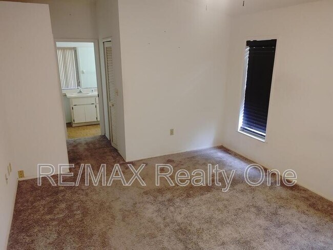 Building Photo - 2931 W Beamwood Dr