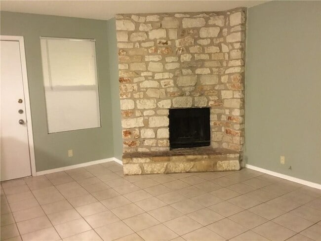 Building Photo - 2302 Cedrick Cove