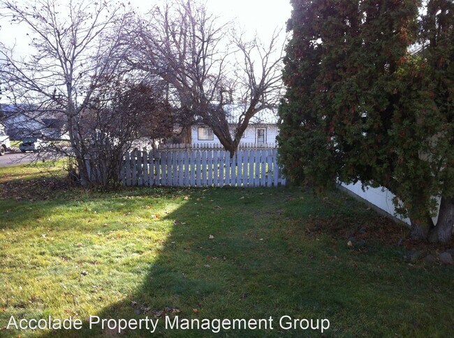 Foto del edificio - 2 br, 1 bath House - 914 E 1st Avenue