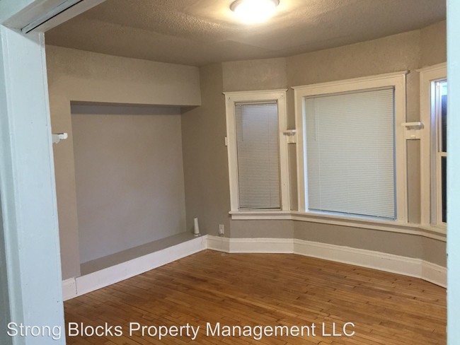 Building Photo - 3372 N 22nd St