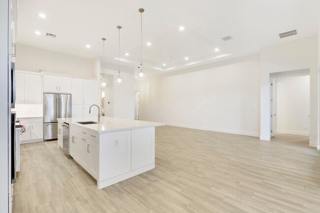 Building Photo - 12538 Nautilus Cir
