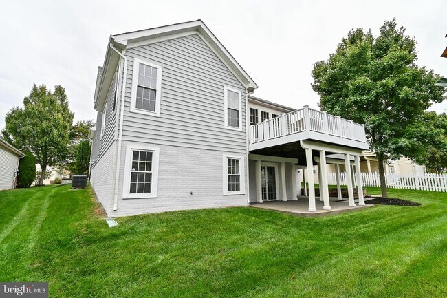 Building Photo - 6916 Birkenhead Pl
