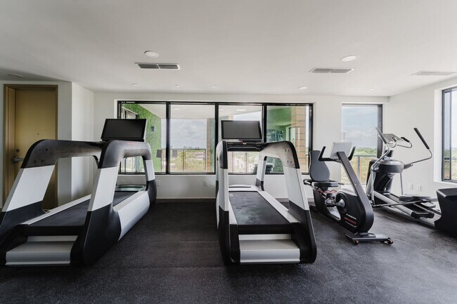 Foto del edificio - 2750 Griffin Rd