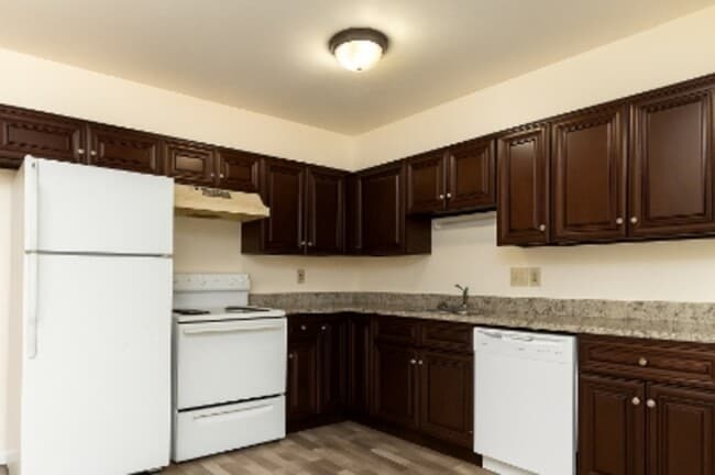 Building Photo - 445 E 800 N St