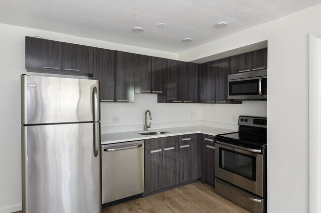 Foto del edificio - 43 Parker Hill Ave