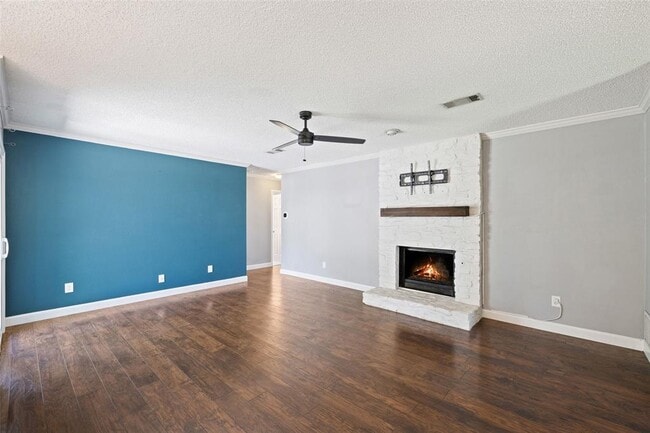 Building Photo - 2808 Firecrest Dr