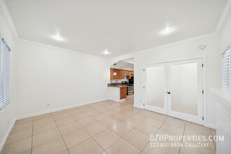 Building Photo - 6680 De Longpre Ave