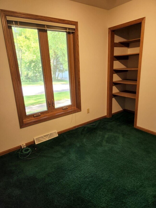 Foto del edificio - 5731 Merlin St