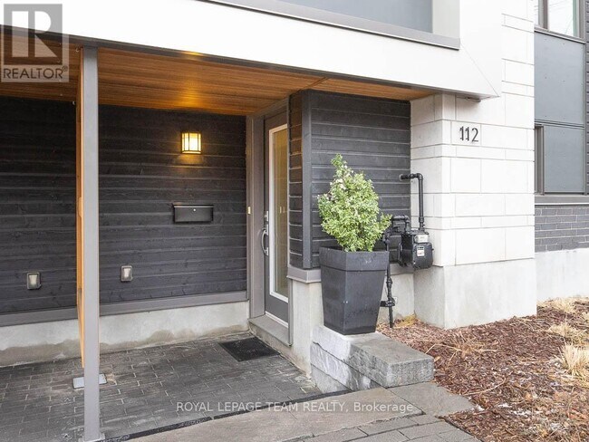 Photo du bâtiment - 112 Greenfield Ave