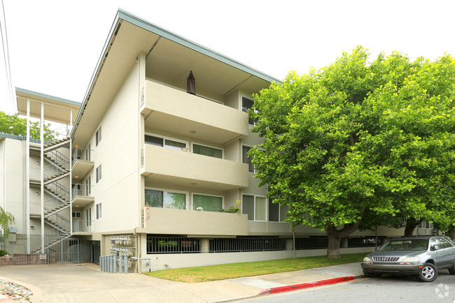 Building Photo - Oak Grove Apartments