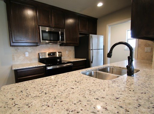 Foto del edificio - 158-160 Crossbow Ct