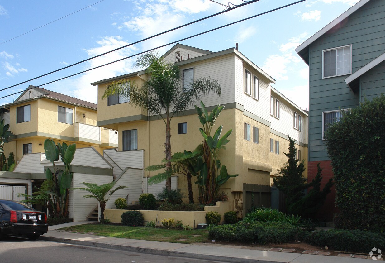 Building Photo - 1459-1485 Hemlock Ave