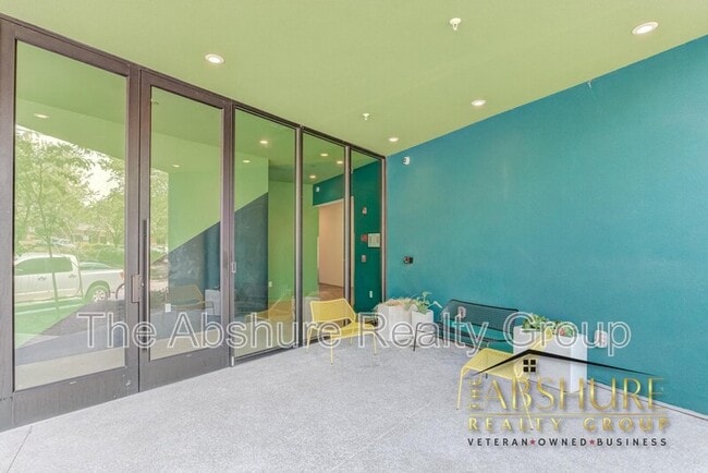 Photo - 600 S Duke St Apartment