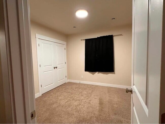 Foto del edificio - 5361 N Orville St