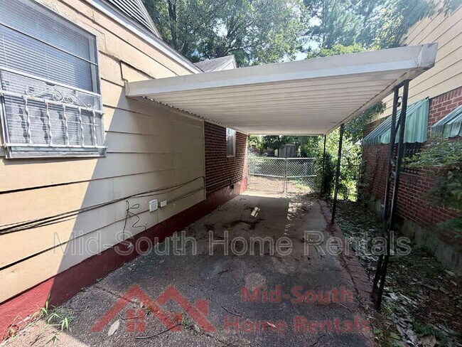Photo - 2151 Berkeley Ave Townhome