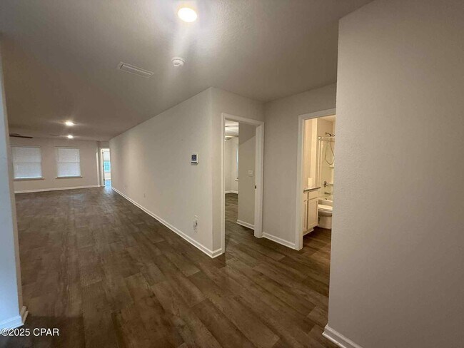 Building Photo - 230 Ryder Ln
