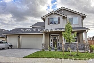 Building Photo - 17409 NE 78th Way