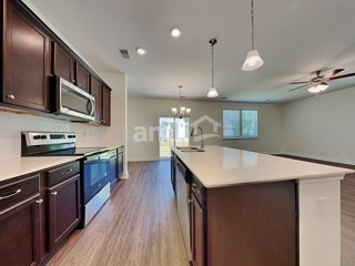 Building Photo - 309 W Cartess