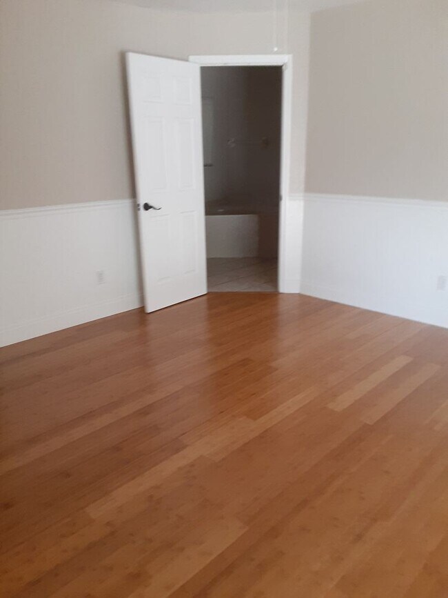 Foto del edificio - 3 br, 2 bath House - 4570 Fernway Drive