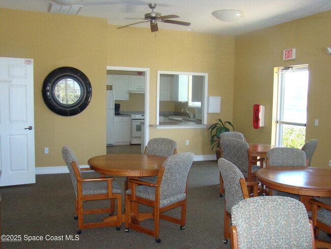 Building Photo - 7 Indian River Ave