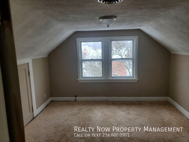 Foto del edificio - 1504 Sherbrook Rd