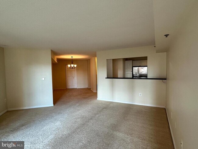 Foto del edificio - 2181 Jamieson Ave