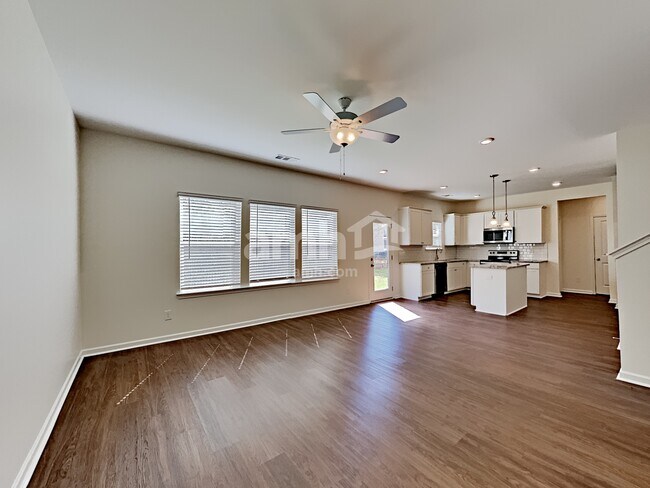 Foto del edificio - 50 Jake Crossing