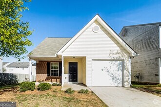 Building Photo - 353 Coral Cir