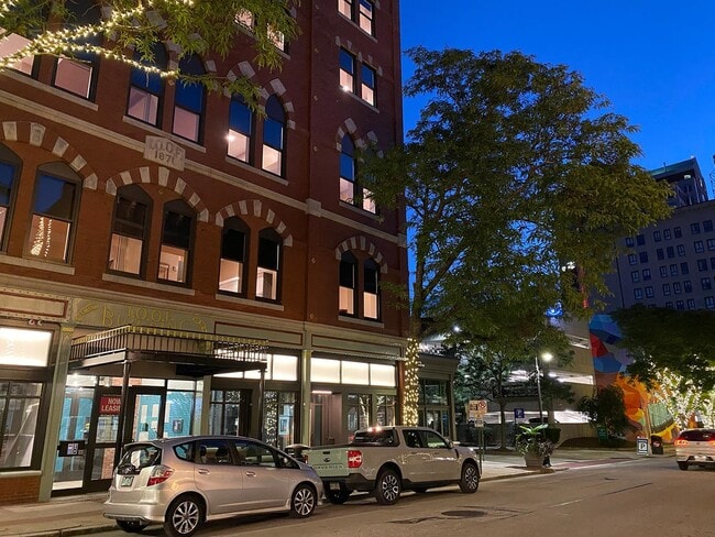 Foto del edificio - 83 Hanover St